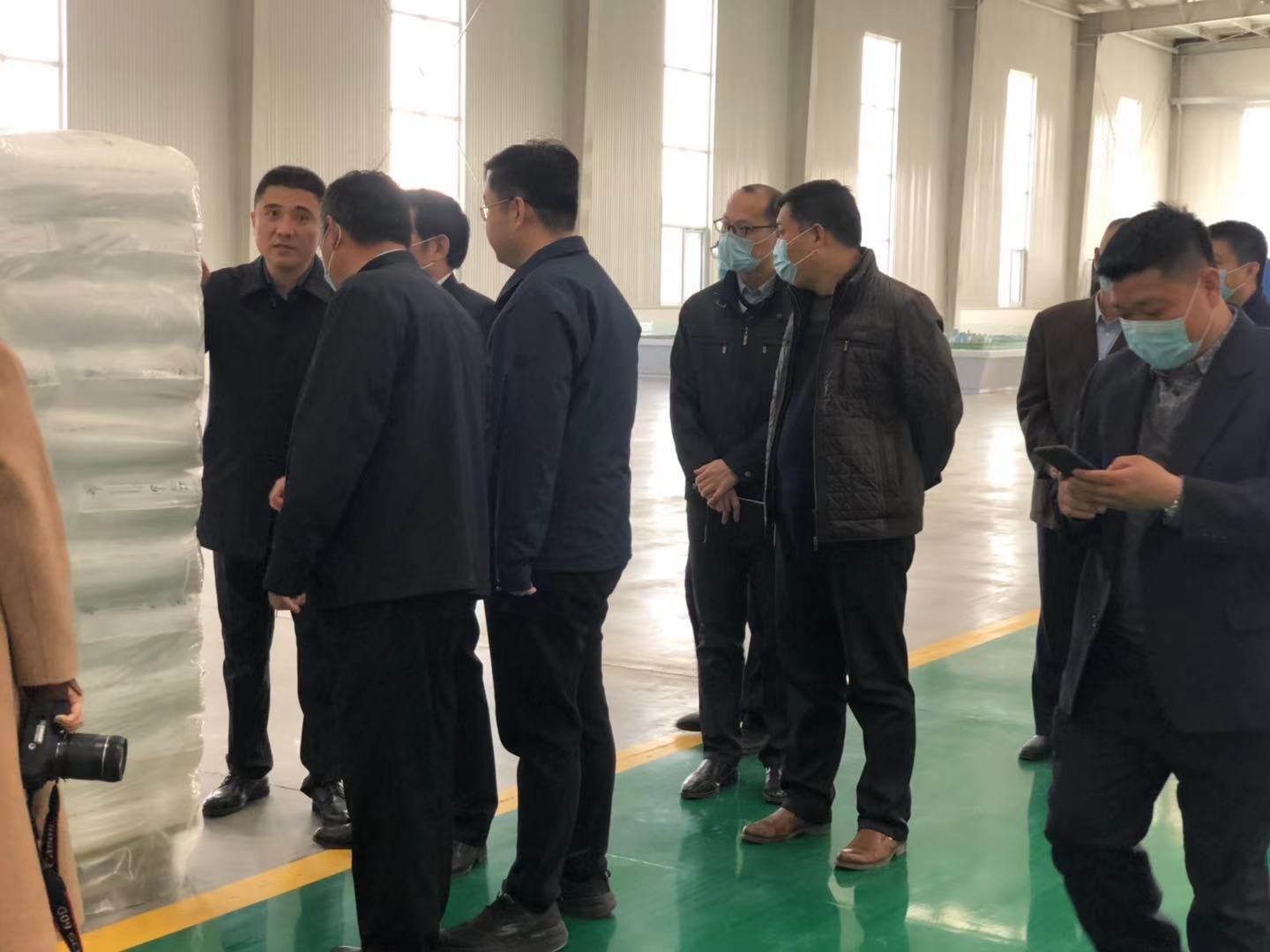 運河開發(fā)區(qū)領(lǐng)導(dǎo)來晶創(chuàng)新材料考察調(diào)研